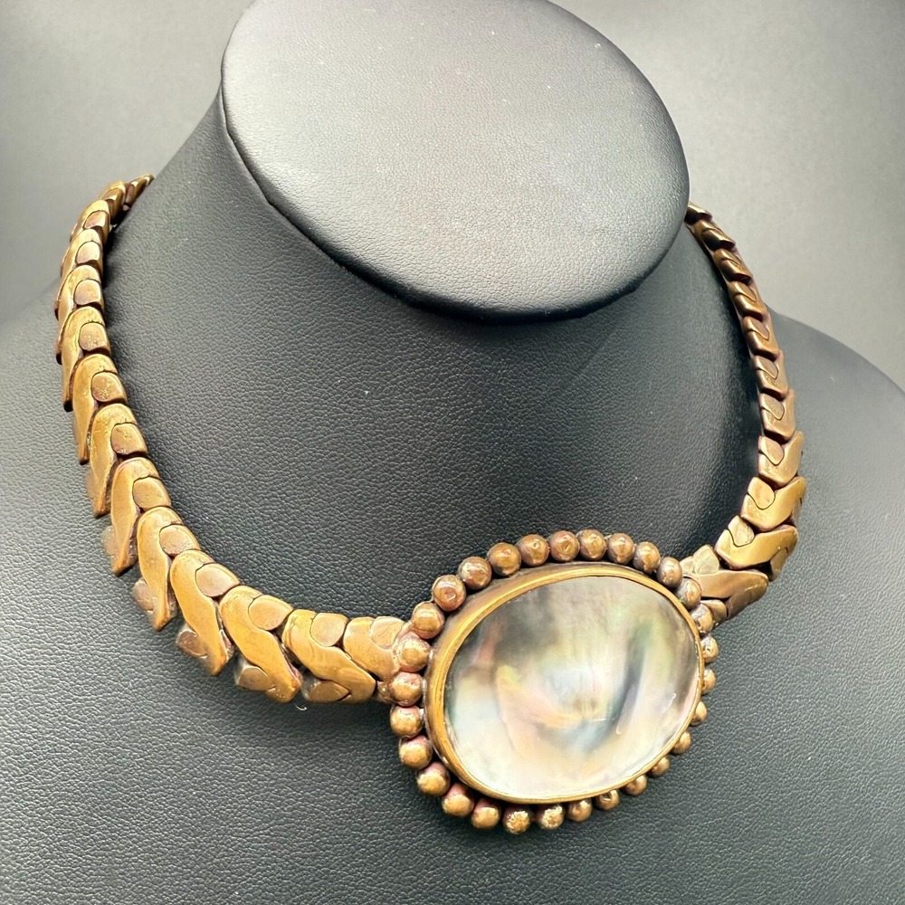 🔮 1995 Stephan Dweck Bronze Choker Necklace w/ MOP Pendant 16" Signed‎